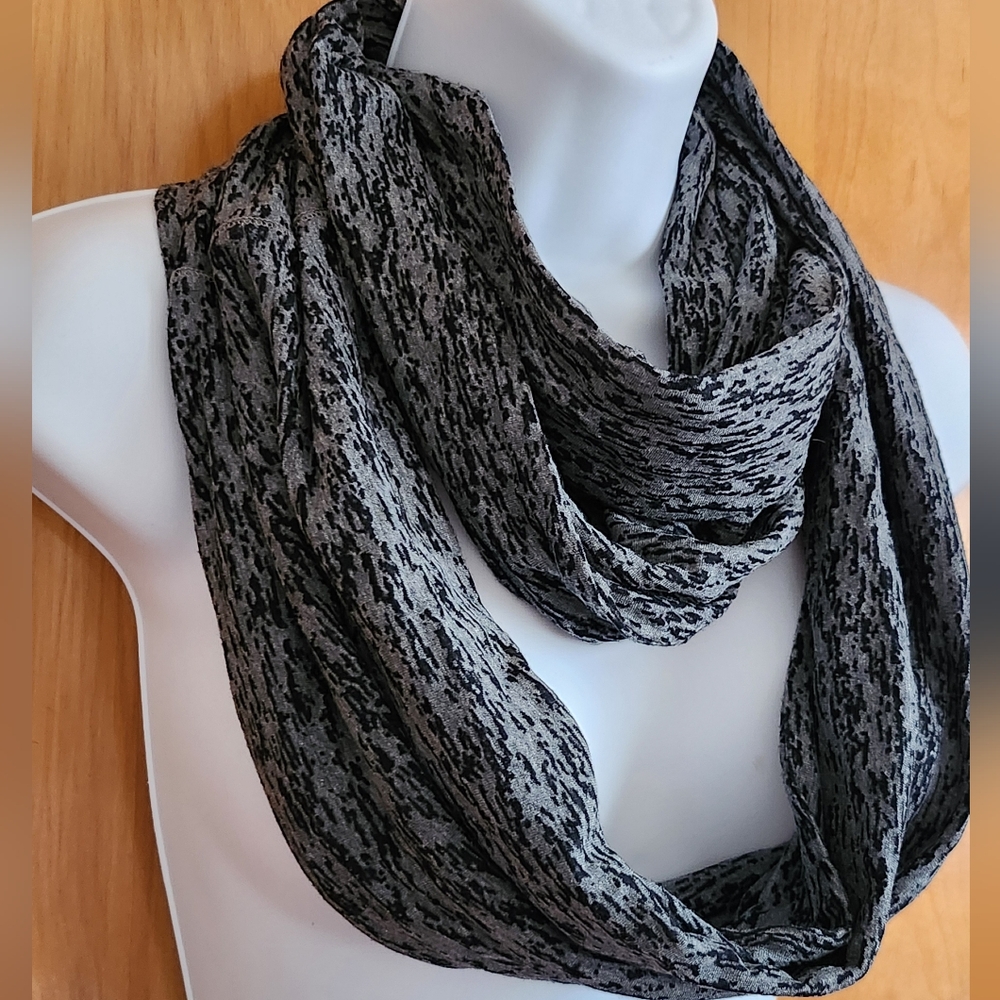 VS Sport Infinity Scarf Cotton Blend